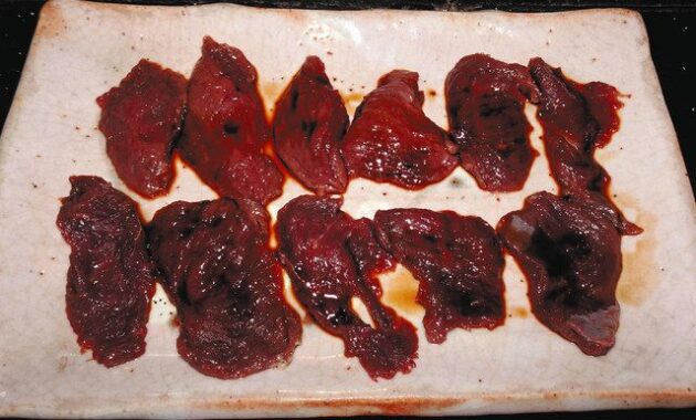 カラスの刺し身