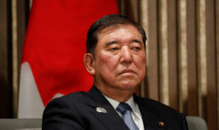 自民党臨時総裁選