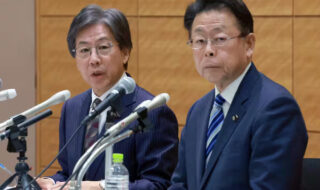 中革連・安住氏