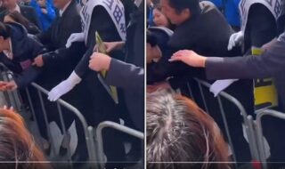 握手で手を痛めた高市首相